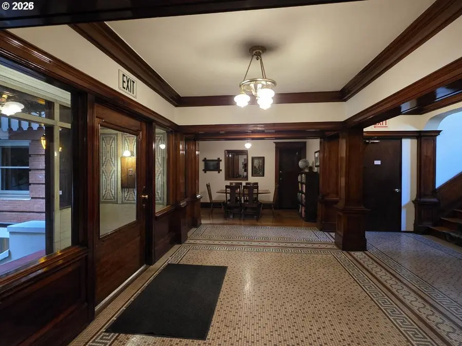 2083 NW Johnson St #63, Portland, OR 97209 - #3