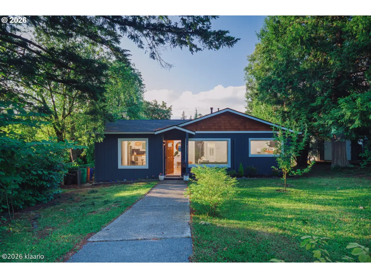 4611 SW Vacuna St, Portland, OR 97219 - #1