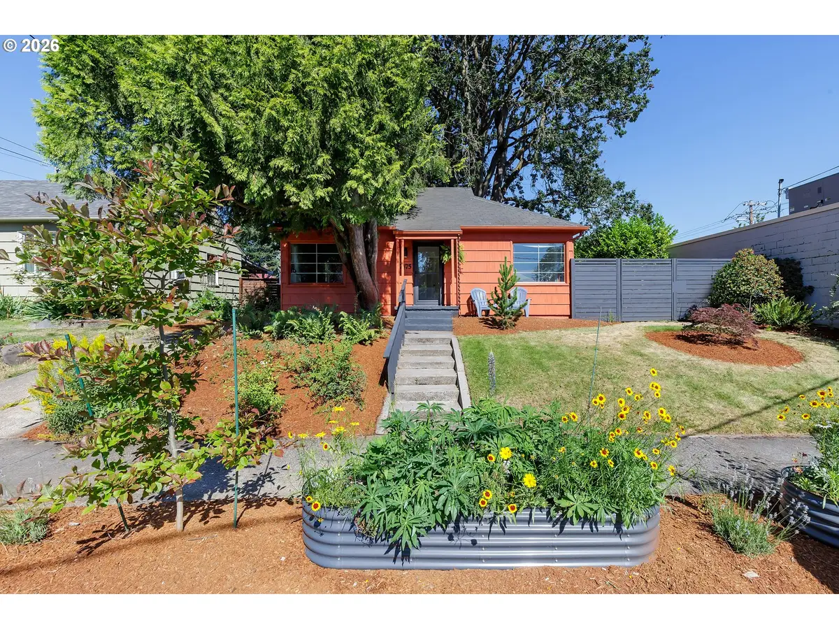 7475 N Mckenna Ave, Portland, OR 97203 - #1