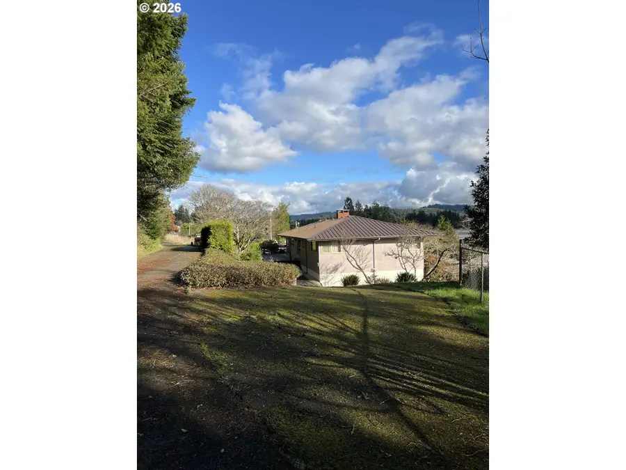 1212 Private Dr, Coquille, OR 97423 - Image #2