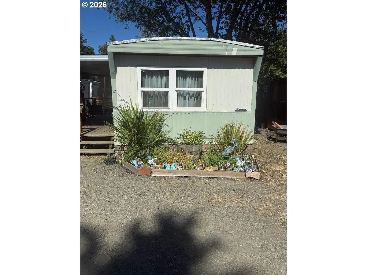 5000 NE Stephens St #17, Roseburg, OR 97470 - #1