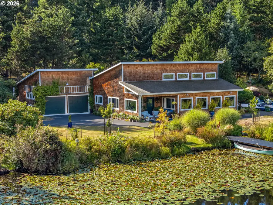 33252 Silverspot Ln, Warrenton, OR 97146 - #3
