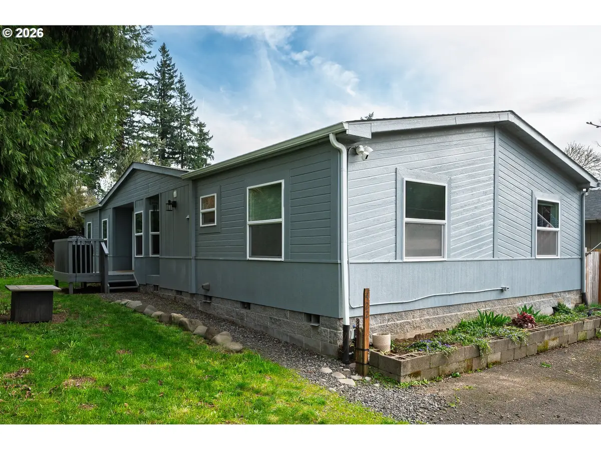 422 SW Juniper Rd, Estacada, OR 97023 - #1