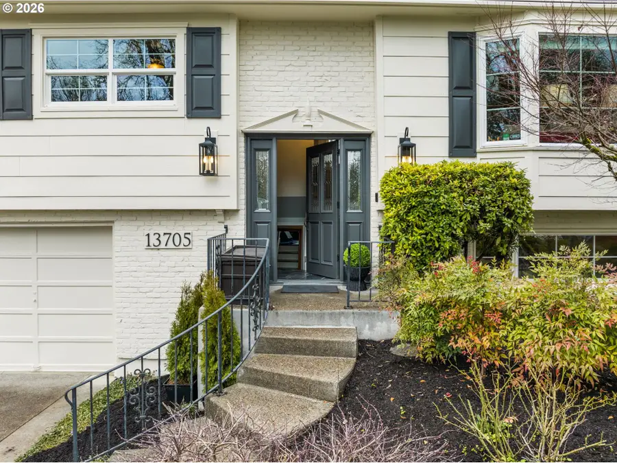 13705 NW Pettygrove St, Portland, OR 97229 - #2