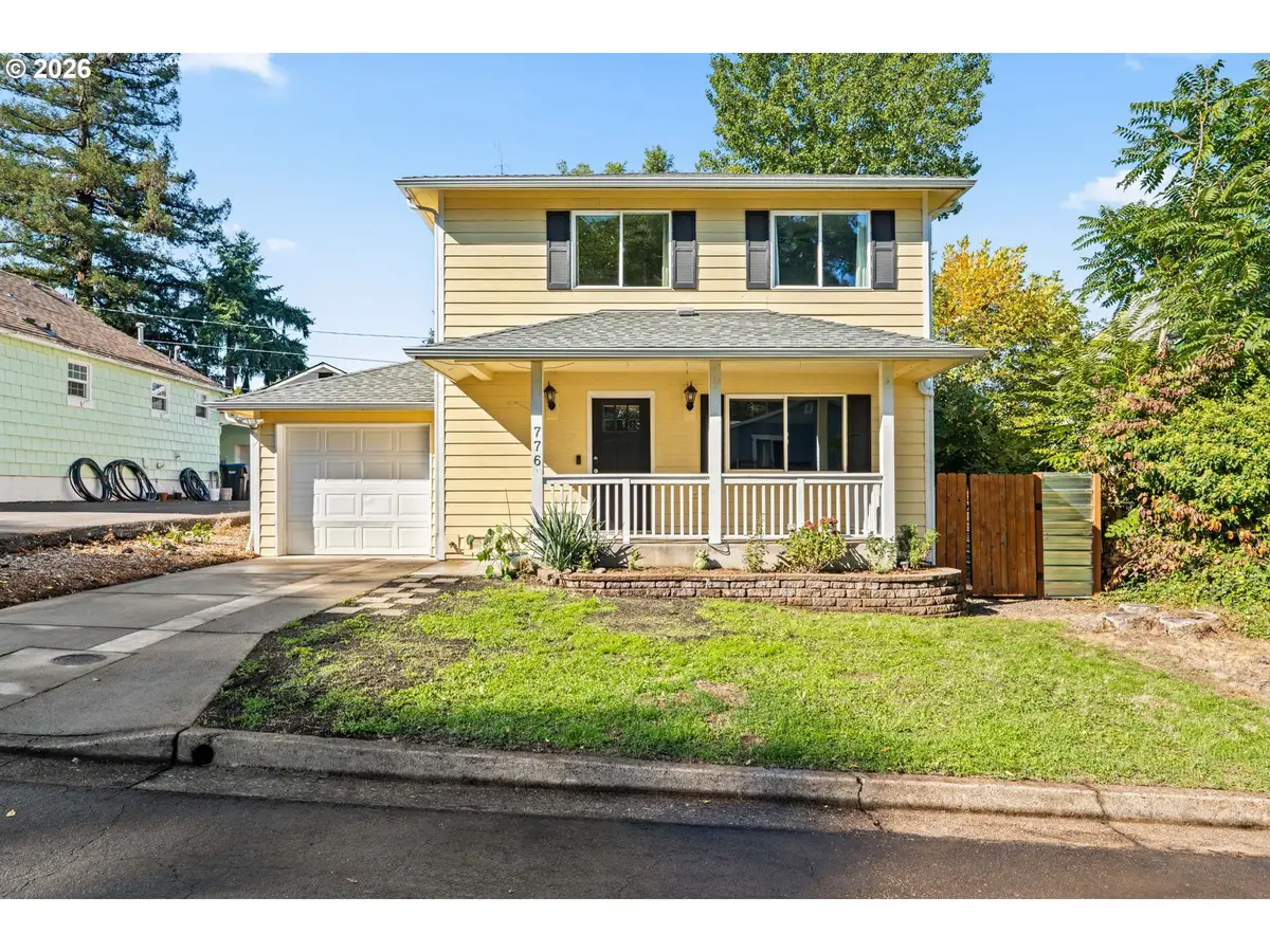 776 W Altamont St, Roseburg, OR 97471 - #1