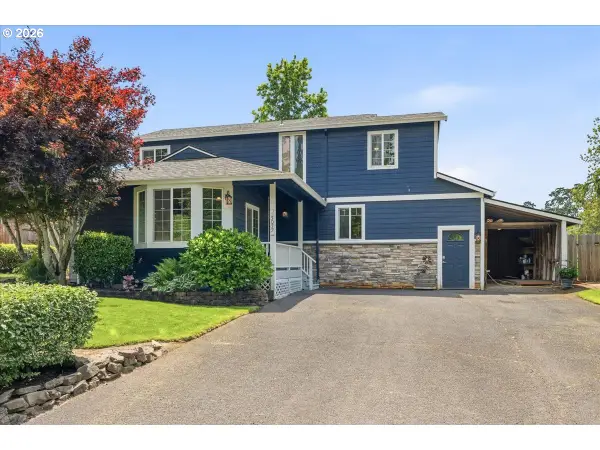13032 Brookside Dr, Aurora, OR 97002
