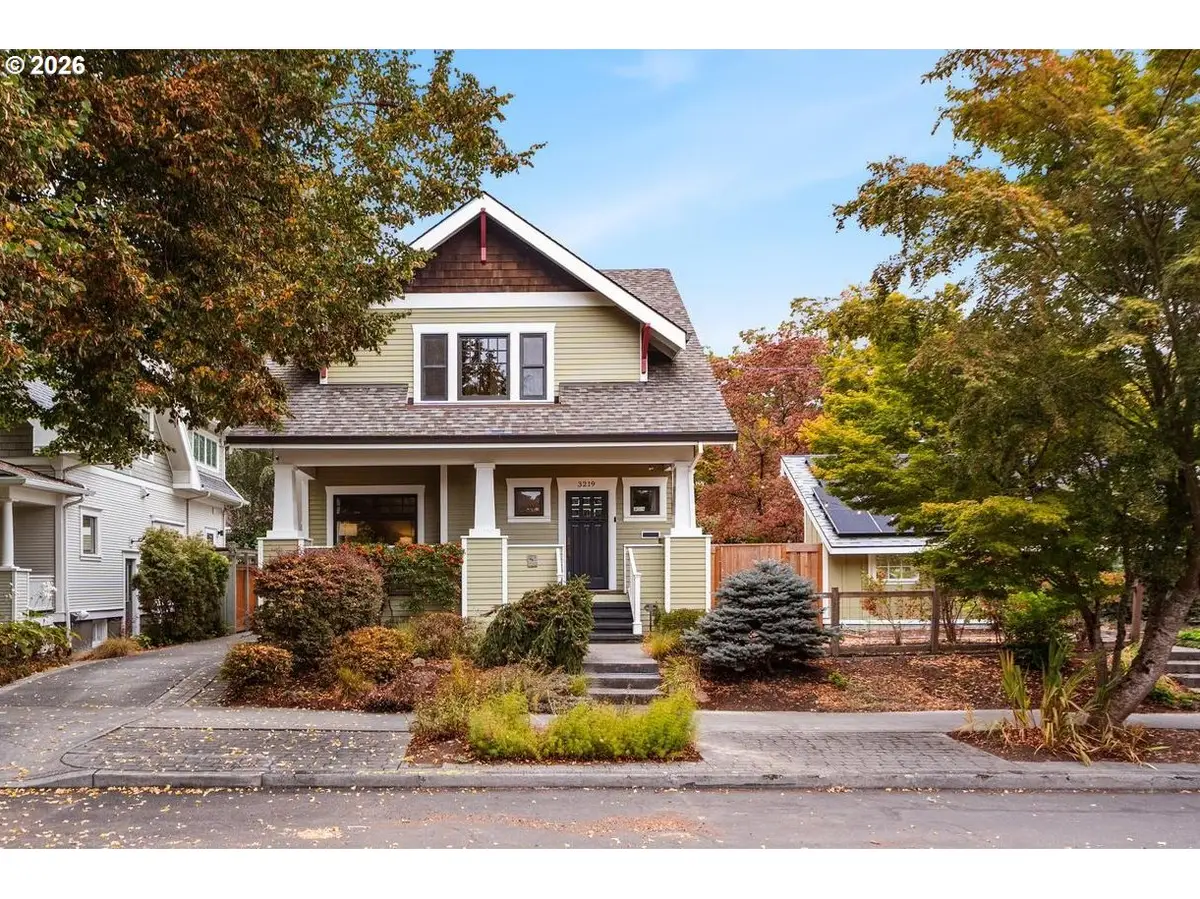 3219 SE Tibbetts St, Portland, OR 97202 - #1