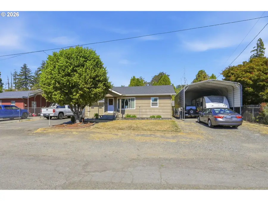 76342 Jasper Dr, Oakridge, OR 97463 - #2