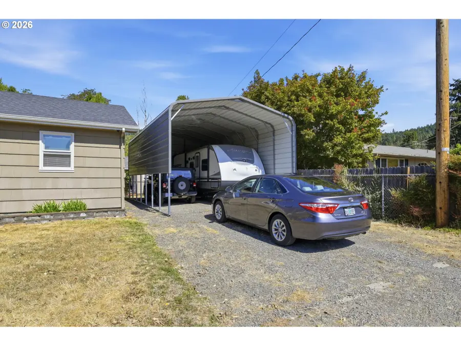 76342 Jasper Dr, Oakridge, OR 97463 - #3