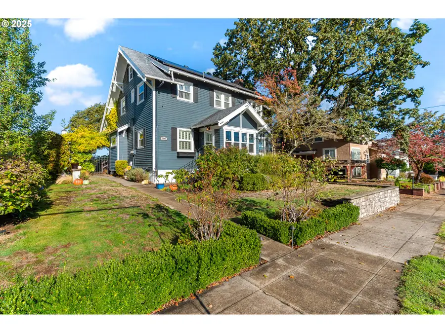 909 Center St, Oregon City, OR 97045 - Image #2