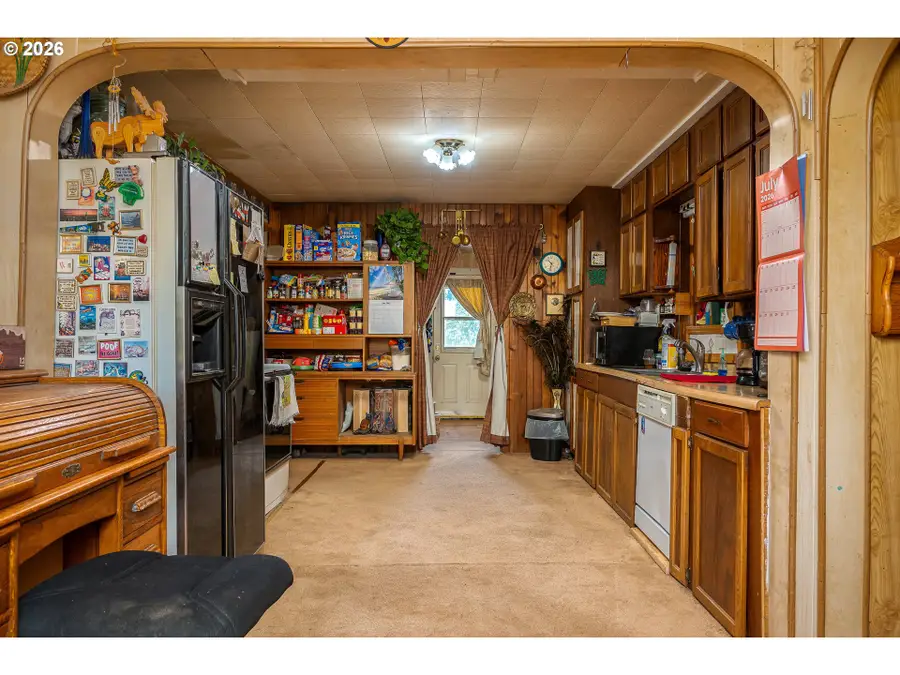 505 Hawthorne St, Kelso, WA 98626 - #3