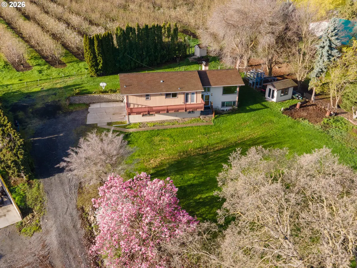 3302 Old Dufur Rd, The Dalles, OR 97058 - #1