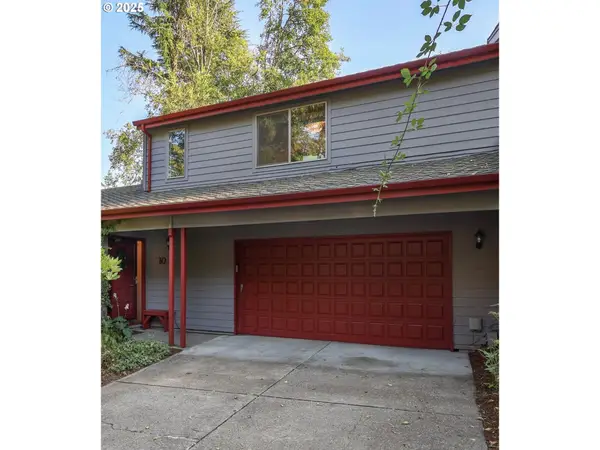 10 Mountain Cir, LakeOswego, OR 97035