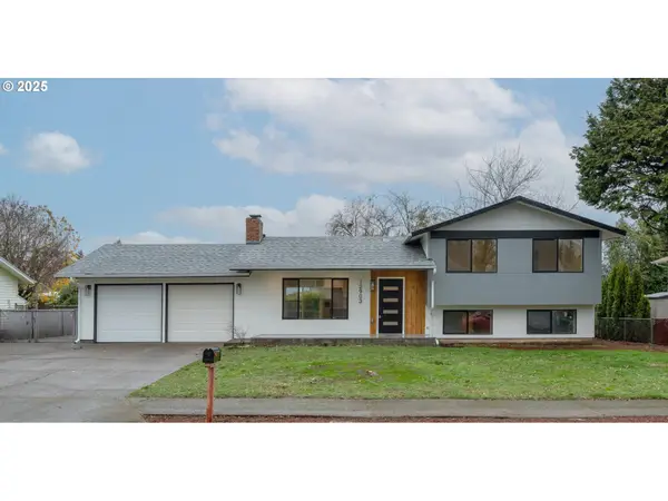 12903 NE Stanton St, Portland, OR 97230