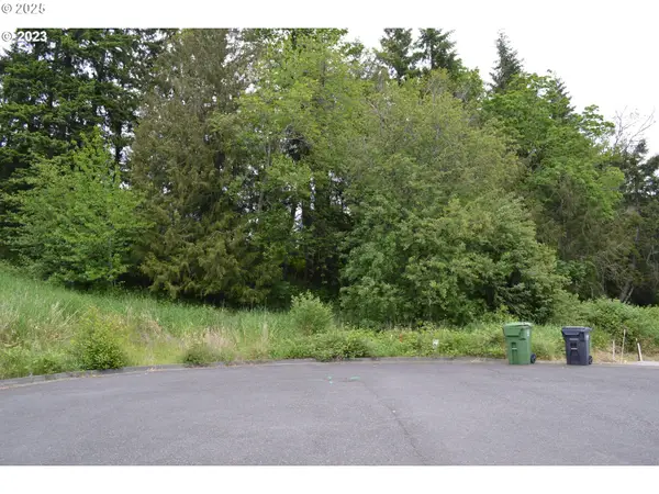 Richards Dr #7, Rainier, OR 97048