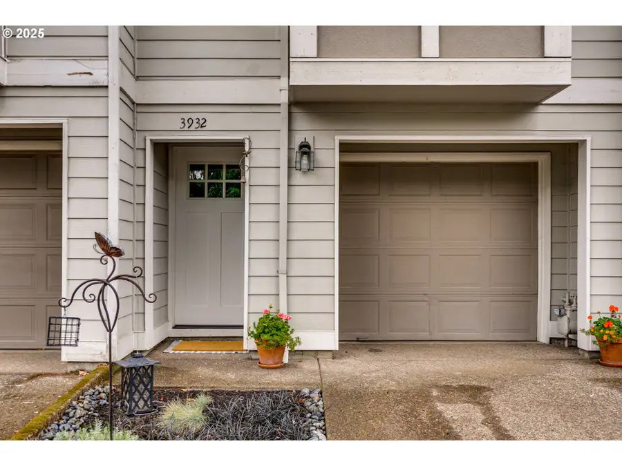 3932 SW 182nd Pl, Beaverton, OR 97078 - Image #2