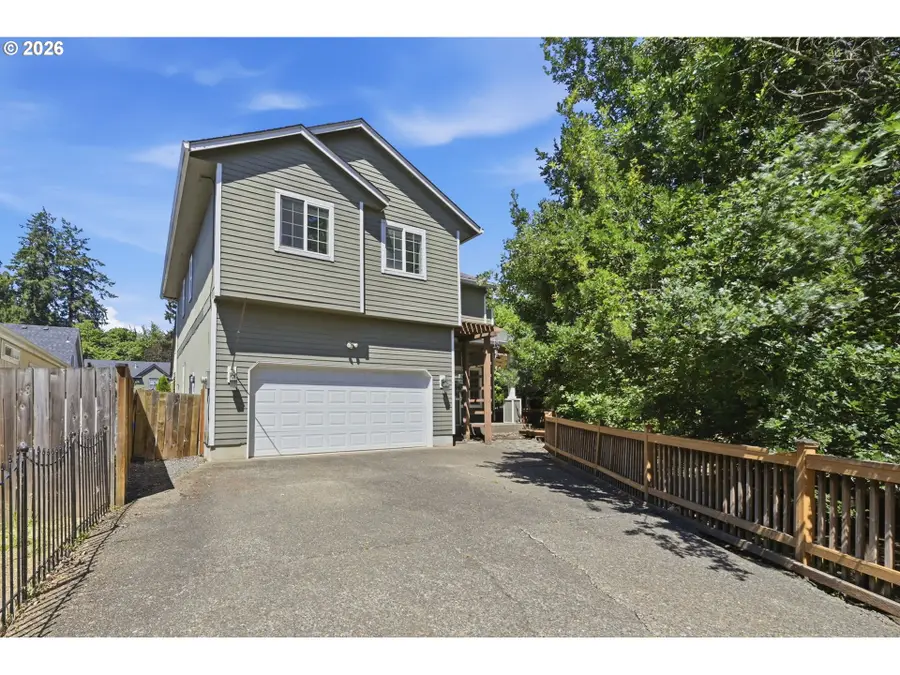 4398 Spring Meadow Ave, Eugene, OR 97404 - #3