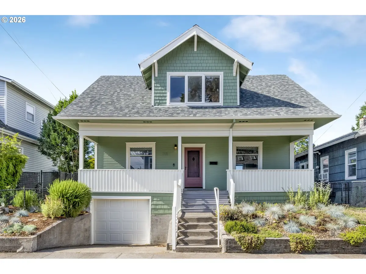 721 NE Roselawn St, Portland, OR 97211 - #1