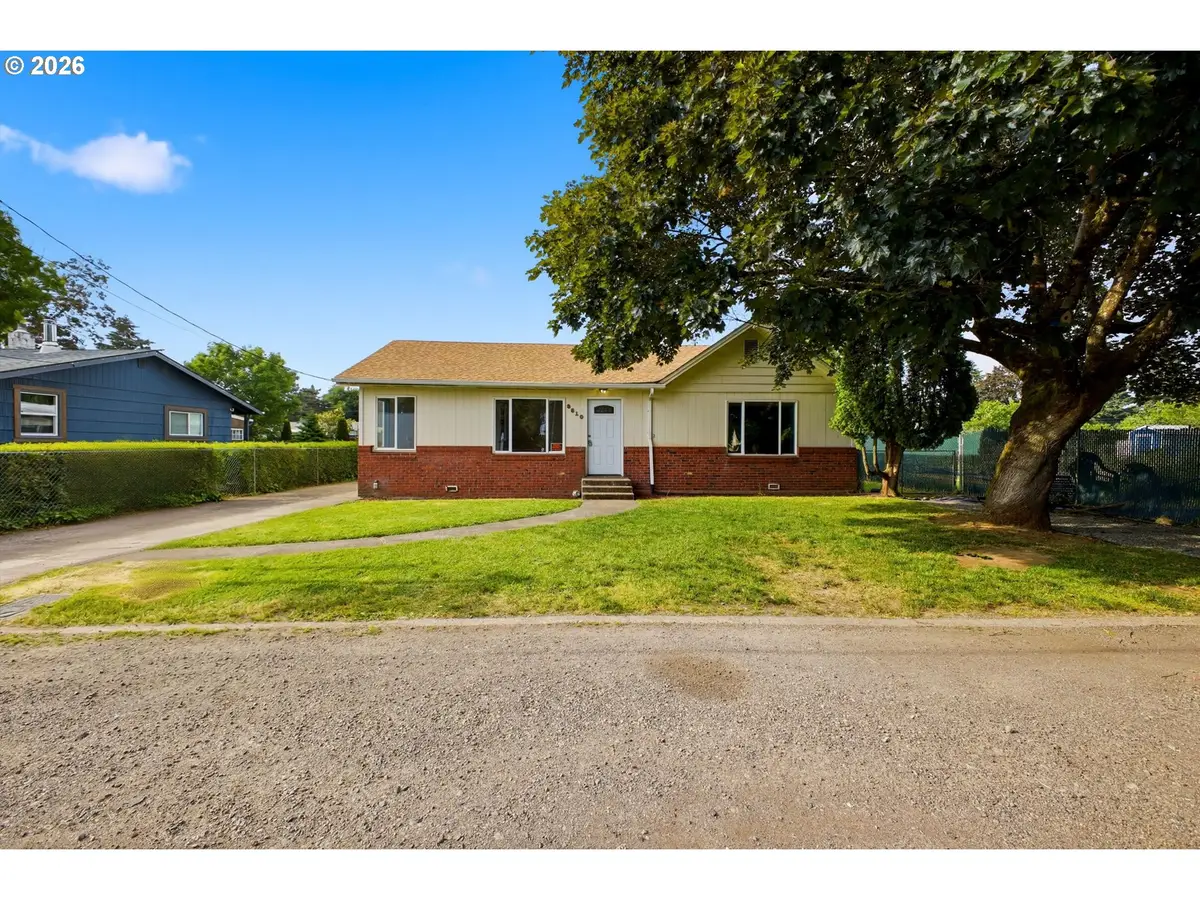 9810 NE 2nd St, Vancouver, WA 98664 - #1