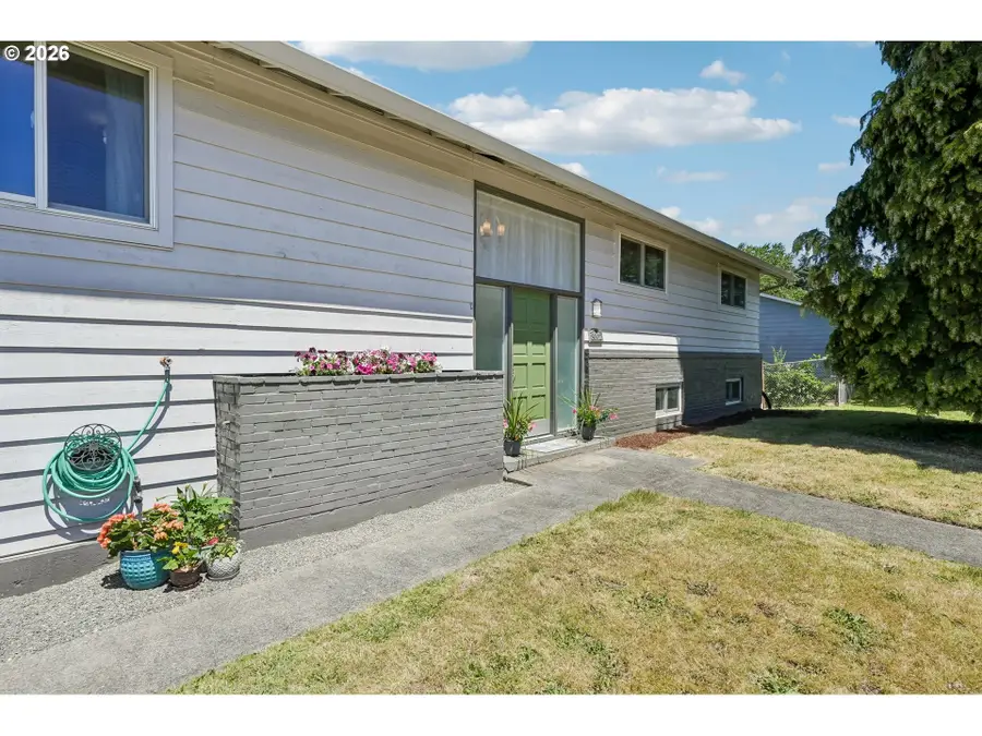 3002 NE 44th St, Vancouver, WA 98663 - #3