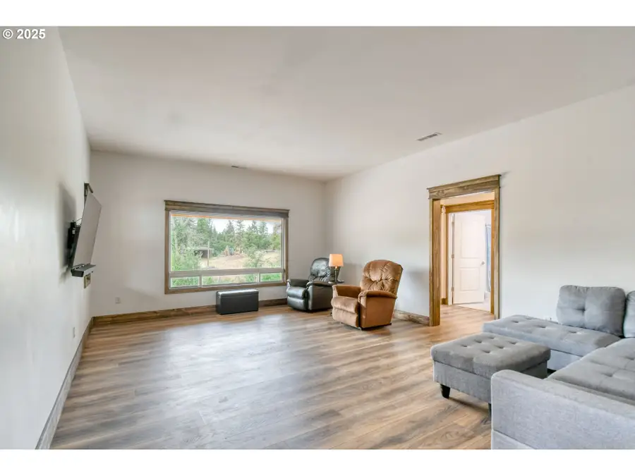 932 Zelinski Rd, Goldendale, WA 98620 - Image #3