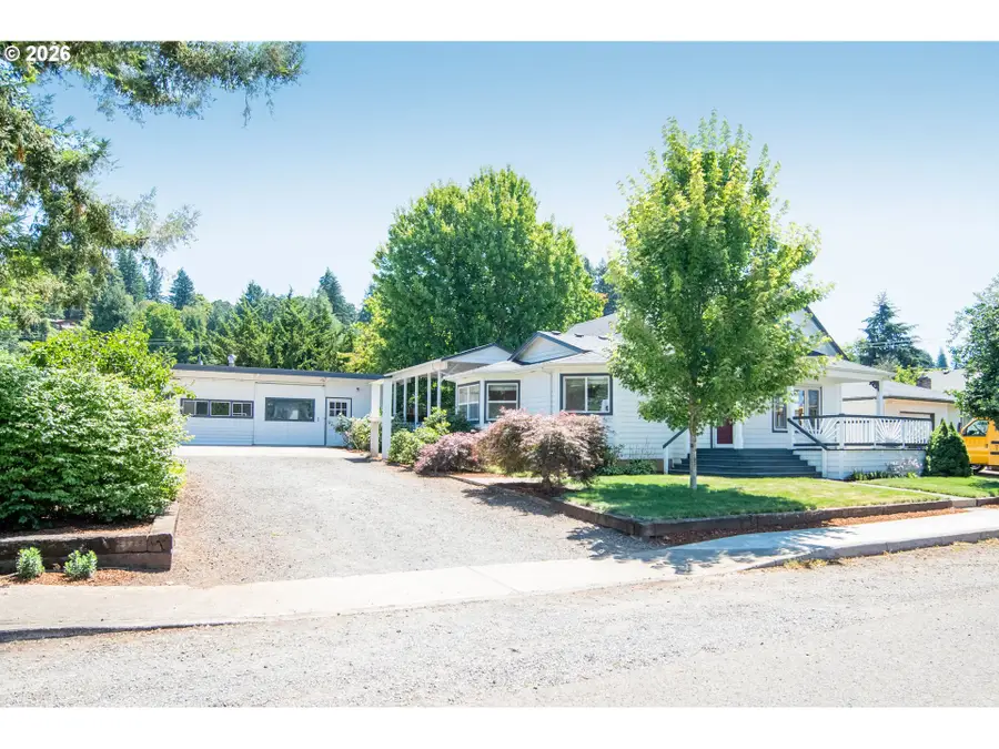 146 NE Currin St, Estacada, OR 97023 - #3