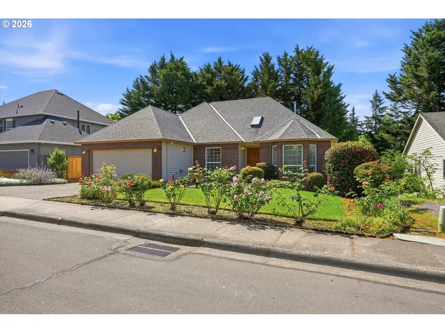 15294 SW Highpoint Dr, Sherwood, OR 97140 - #3