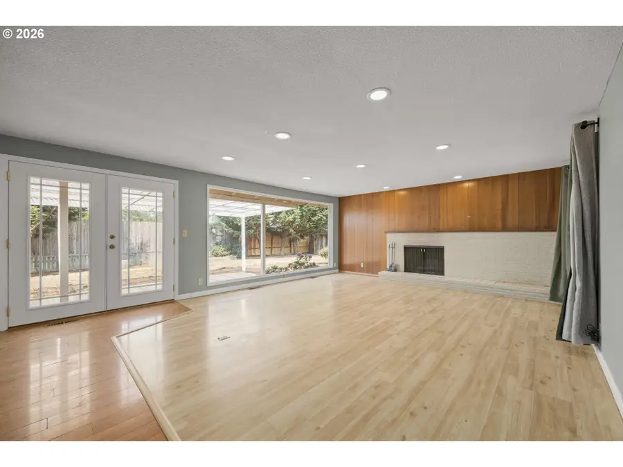 2545 Elysium Ave, Eugene, OR 97401 - #3