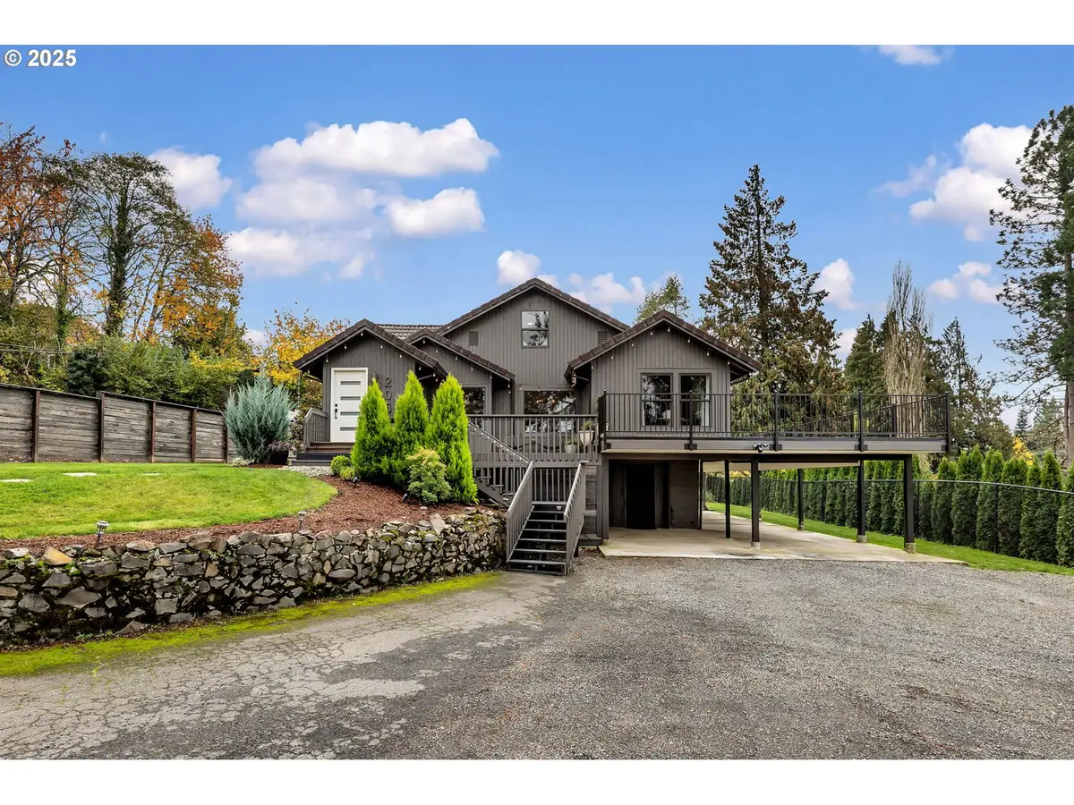 205 S Hillhurst Rd, Ridgefield, WA 98642 - Image #1