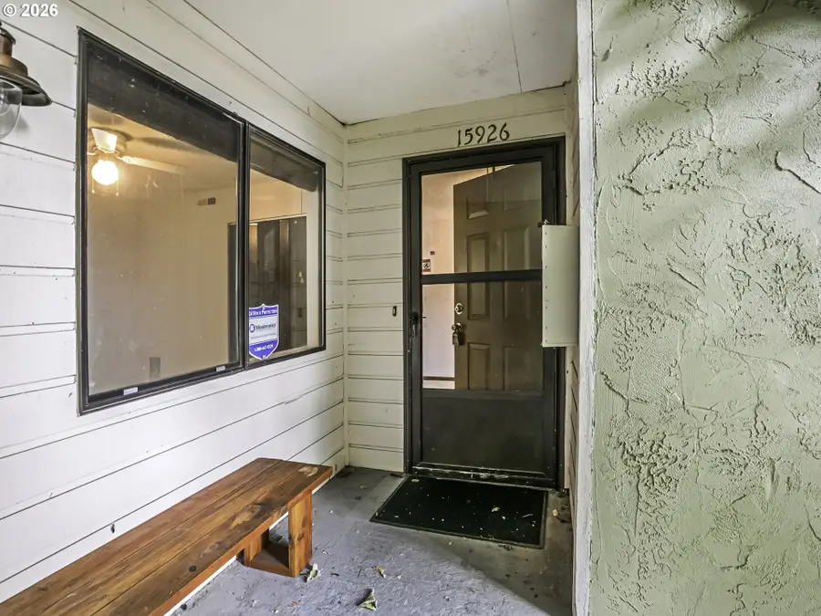 15926 NE Fremont St, Portland, OR 97230 - #2