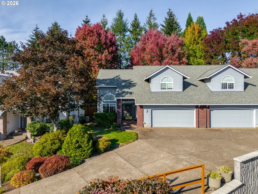 568 NW Willamette Ct, McMinnville, OR 97128 - #2