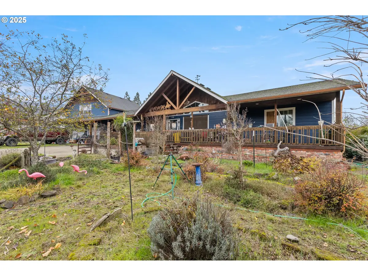 1907 W Duke Rd, Sutherlin, OR 97479 - Image #1