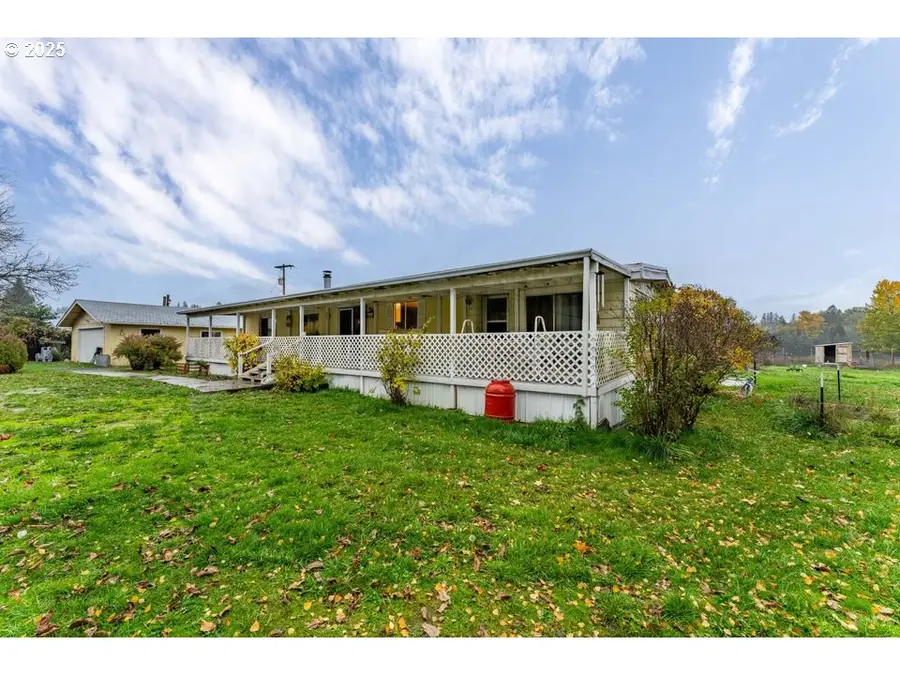 400 Holmstead Rd, Williams, OR 97544 - Image #3