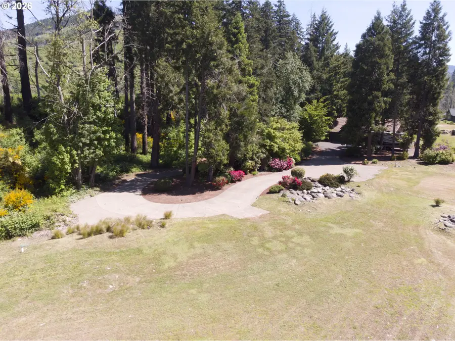 46836 Mckenzie Hwy, Vida, OR 97488 - #3