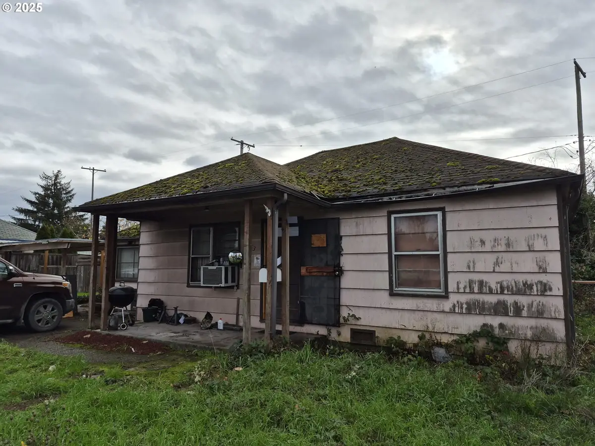 1383 Centennial Blvd, Springfield, OR 97477 - Image #1