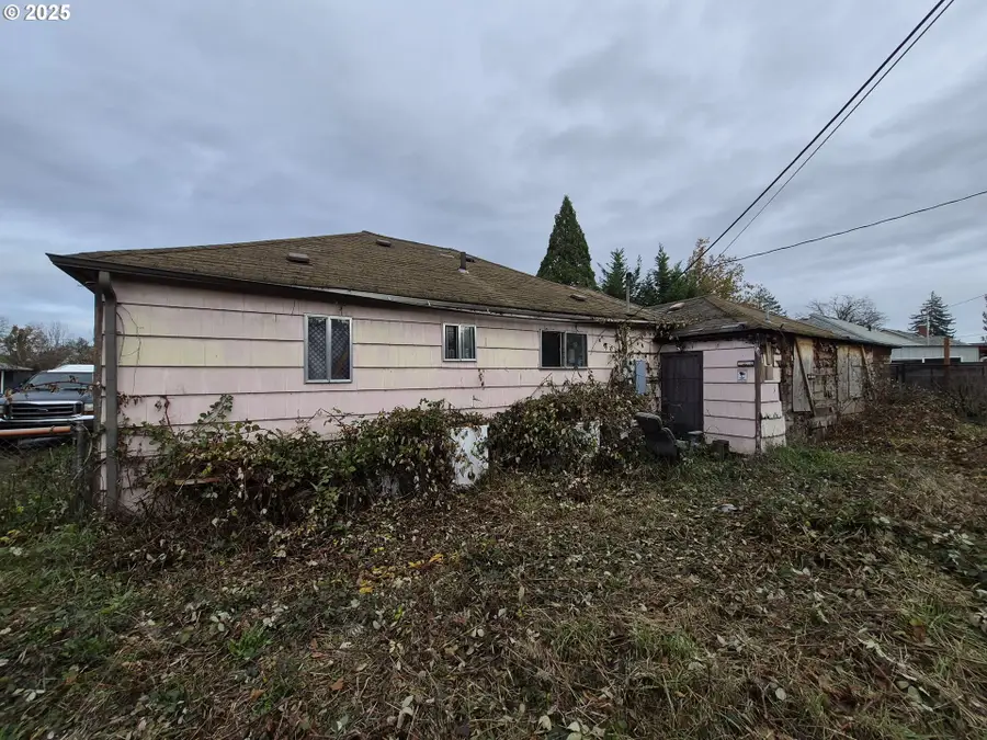 1383 Centennial Blvd, Springfield, OR 97477 - Image #2