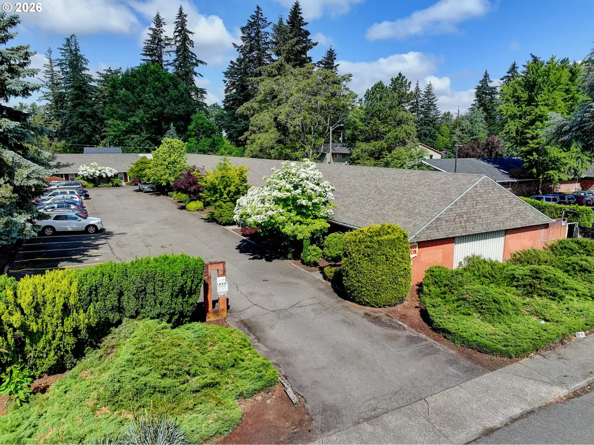 611 SE 139th Ave, Portland, OR 97233 - #1