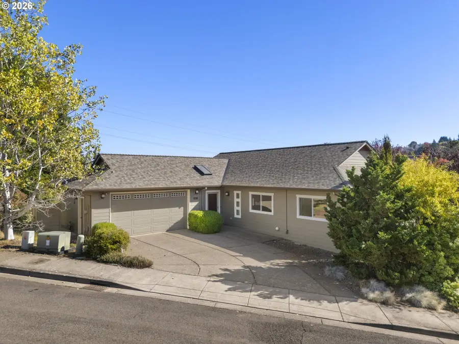 1210 Chatnicka St Nw, Salem, OR 97304 - #2