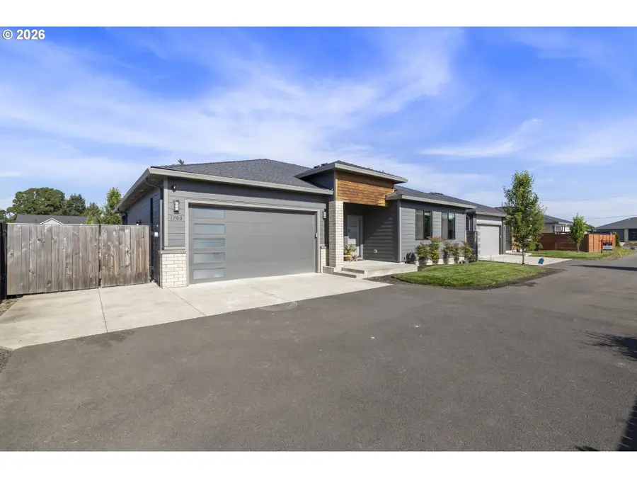 1703 Wilson Ct, Monmouth, OR 97361 - #2