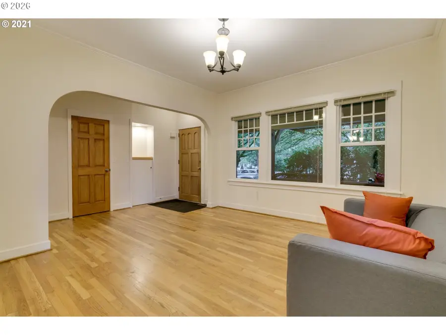 407 SE 28th Ave, Portland, OR 97214 - #3