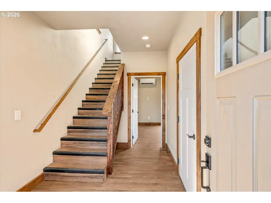 426 NW 5th St, Newport, OR 97365 - #3