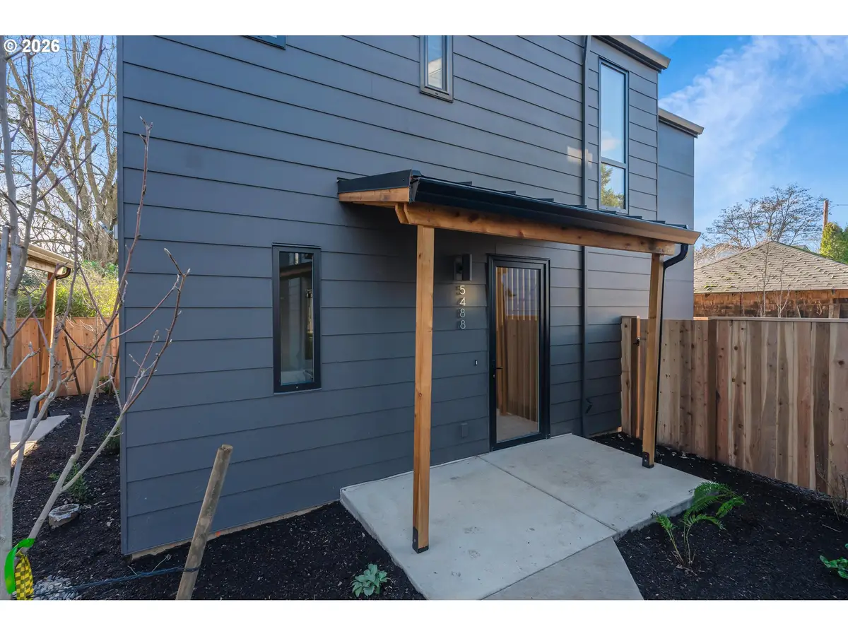 5488 SE Boise St, Portland, OR 97206 - #1