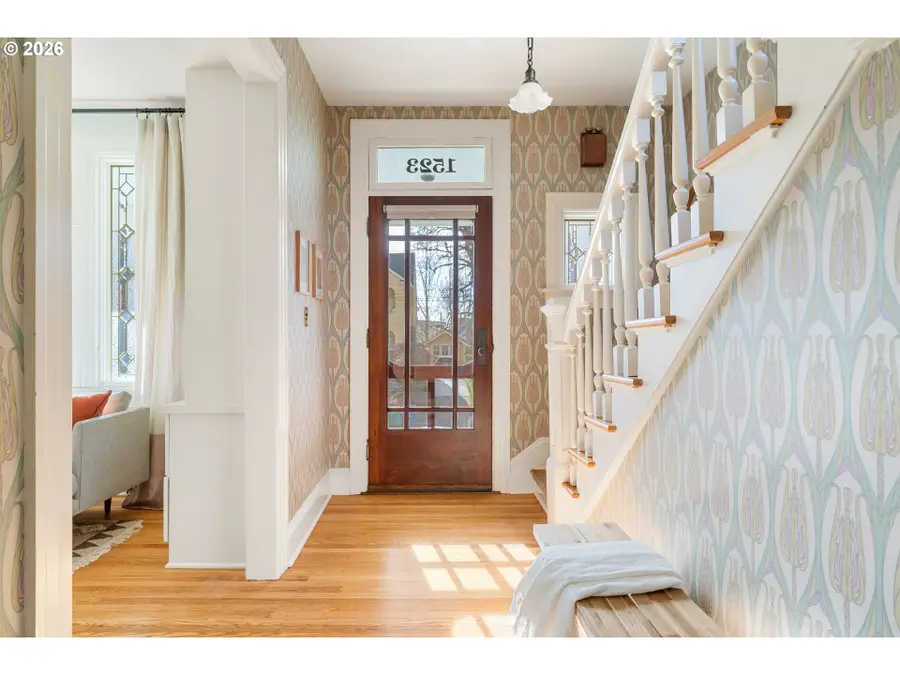 1523 SE Taylor St, Portland, OR 97214 - Image #3