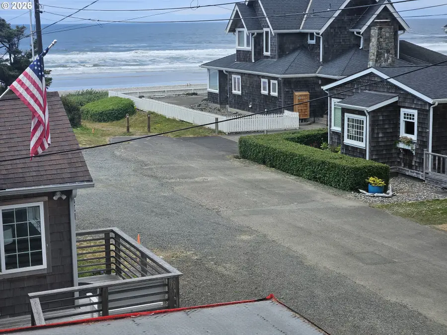 223 W Kenai St, Cannon Beach, OR 97110 - #3