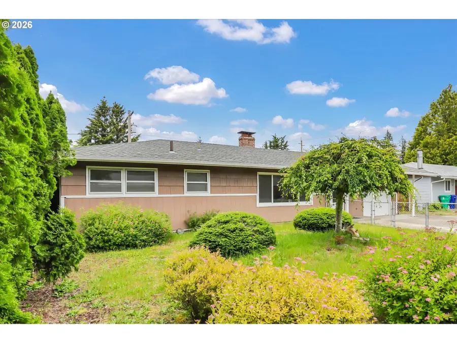 18135 SE Lincoln St, Portland, OR 97233 - #2
