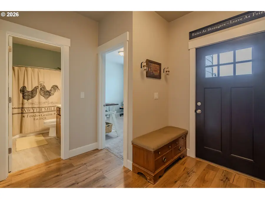 1707 NW 27th Ave, Battle Ground, WA 98604 - #2