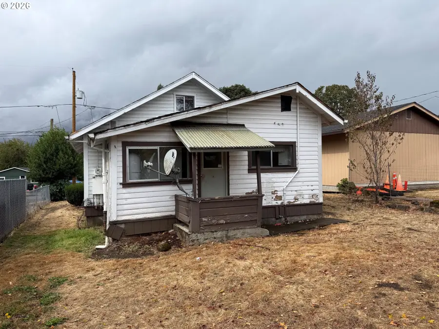 242 S 16th St, Saint Helens, OR 97051 - #2