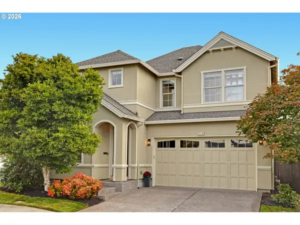 216 NE Ironcreek Ter, Hillsboro, OR 97124