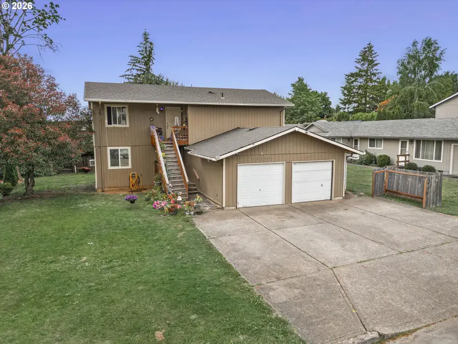 13271 Clairmont Way, Oregon City, OR 97045 - #2