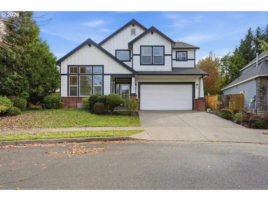 134 N Argyle Ct, Newberg, OR 97132 - #2